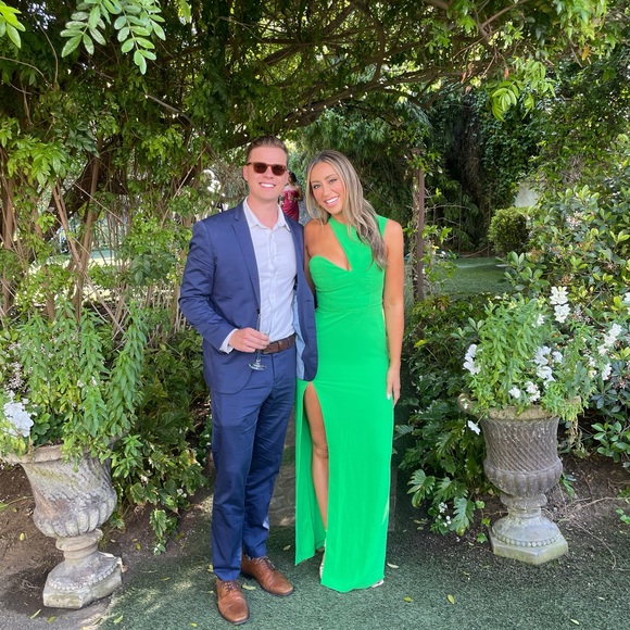 Amanda Uprichard x REVOLVE green wedding guest gown - Picture 4 of 4